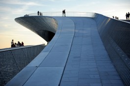 TRAVELLING FILMS